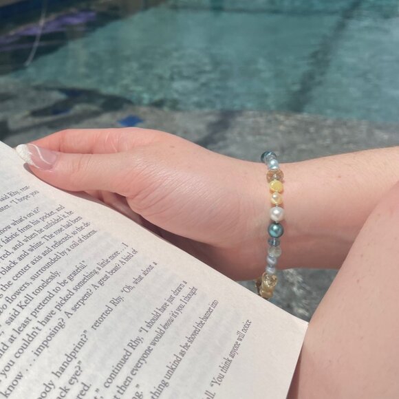 Hand Knotted Pearl and Aquamarine Bracelet - Handmade - Picture 10 of 14